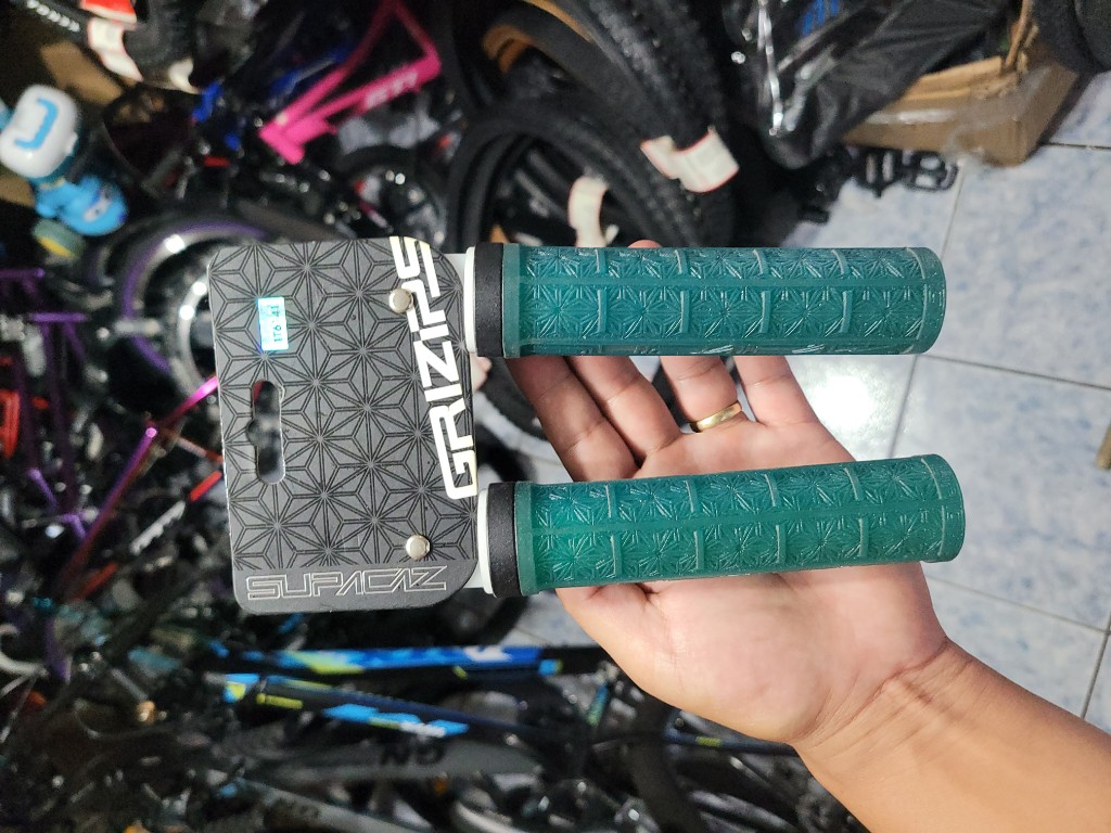 Grip SUPACAZ Grizips GR-02 neon blue