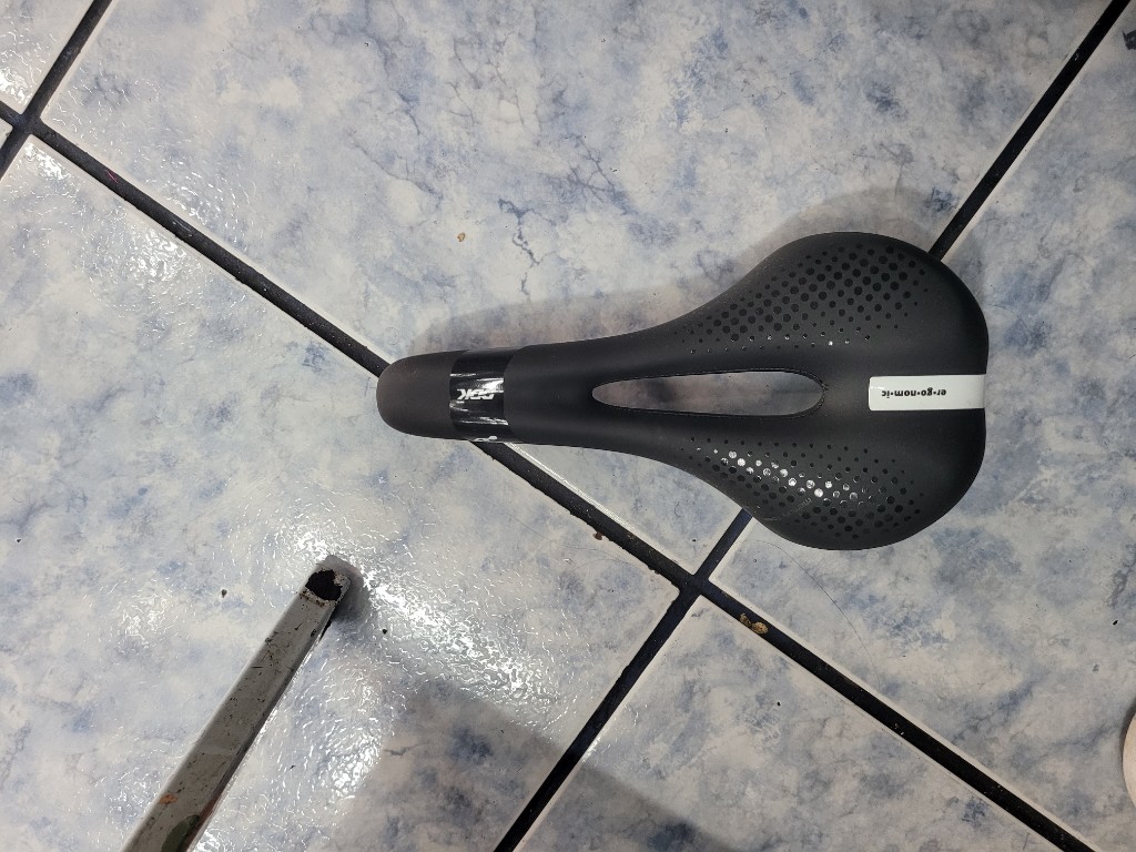 ASIENTO MTB CRAS DDK D3733 MEMORY ANTIPROS NEGRO