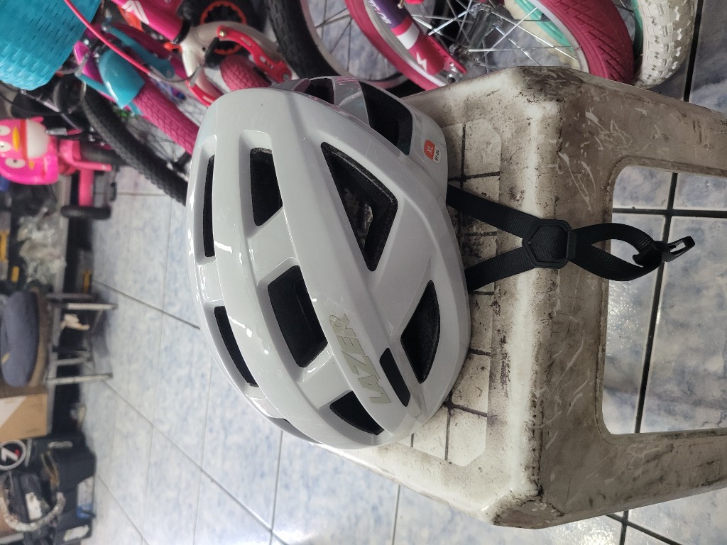 Casco LAZER Tonic KC CE-CPSC White