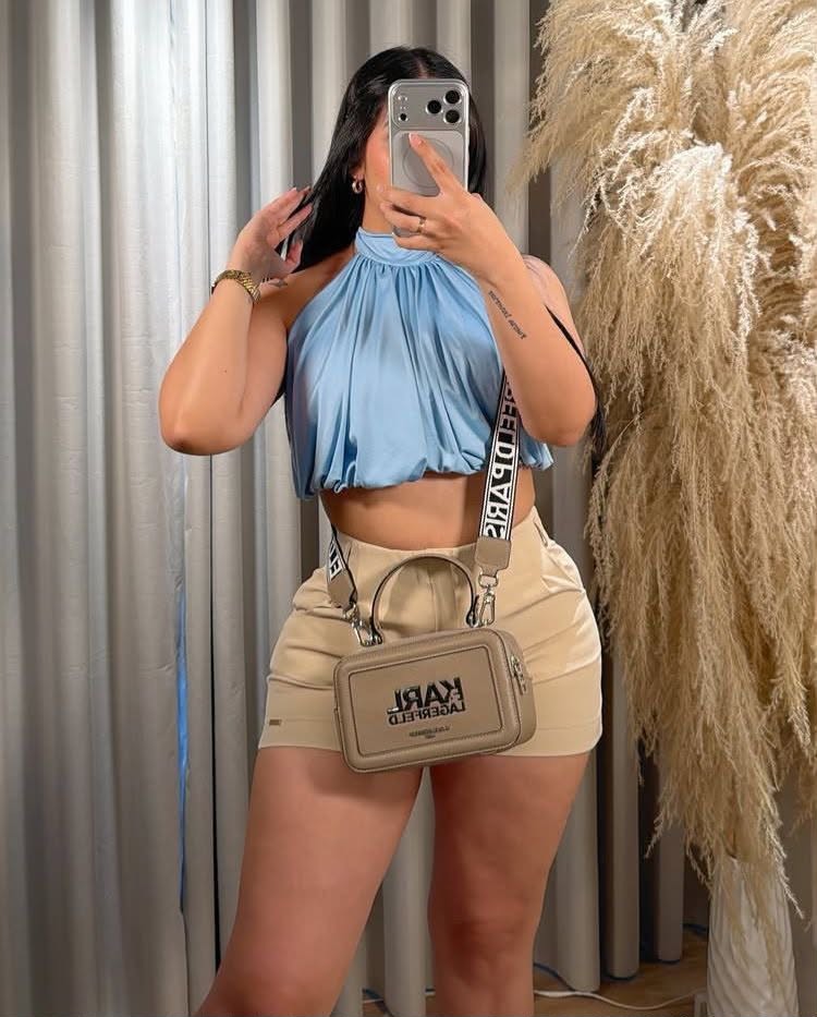 Top azul halter