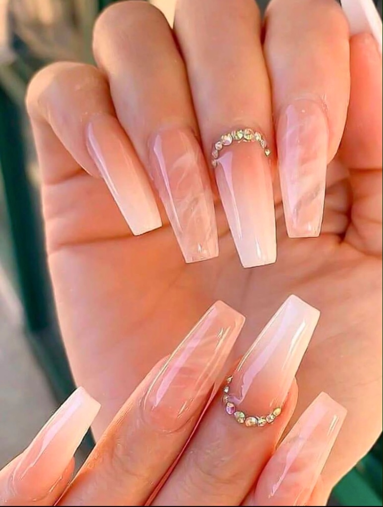 Uñas Press On Rosa Nude brillantes