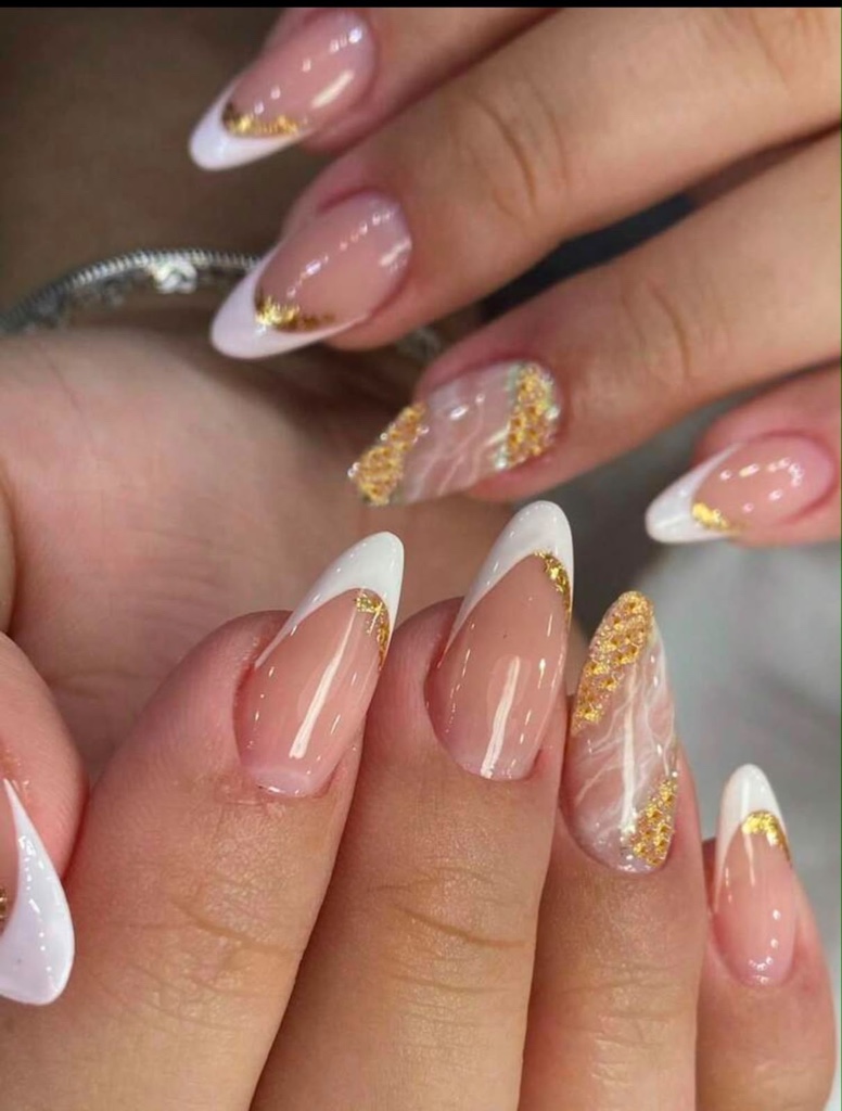 Uñas Press On Dorada