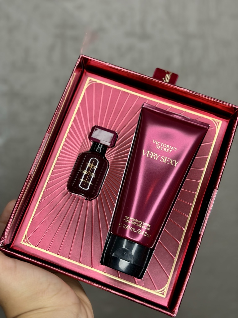 Dúo de crema y perfume