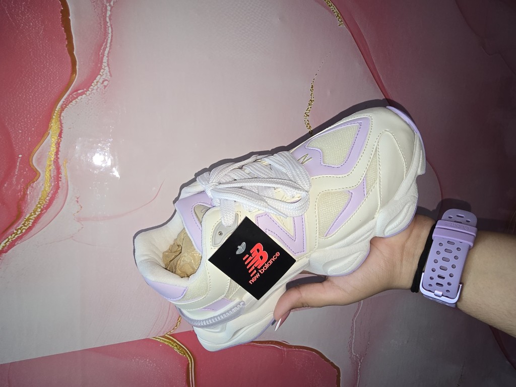 New balance crema con lila