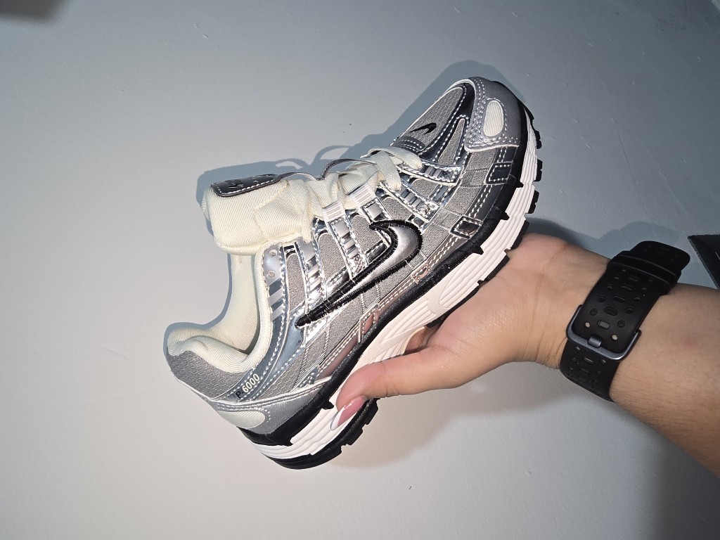 Nike p6000