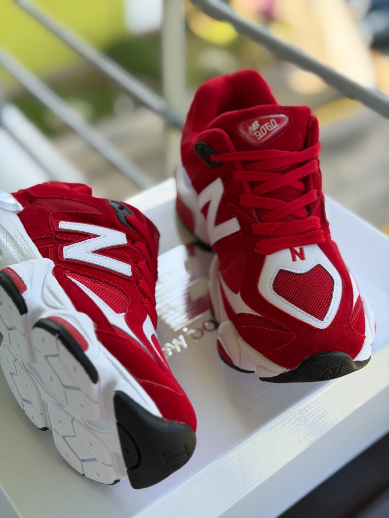 New balance 9060 Rojo