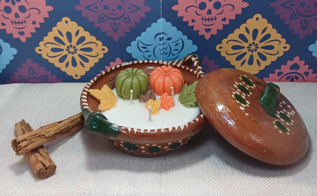 Vela cazuelita calabazas hojas