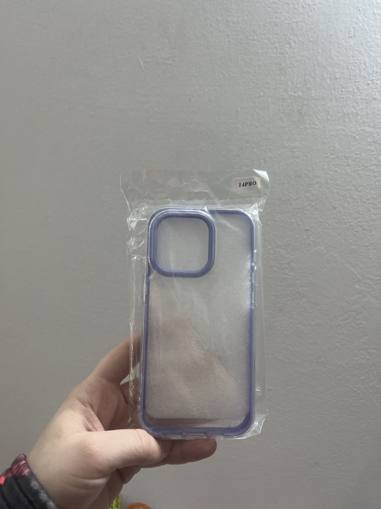 IP14 PRO BORDE COLOR