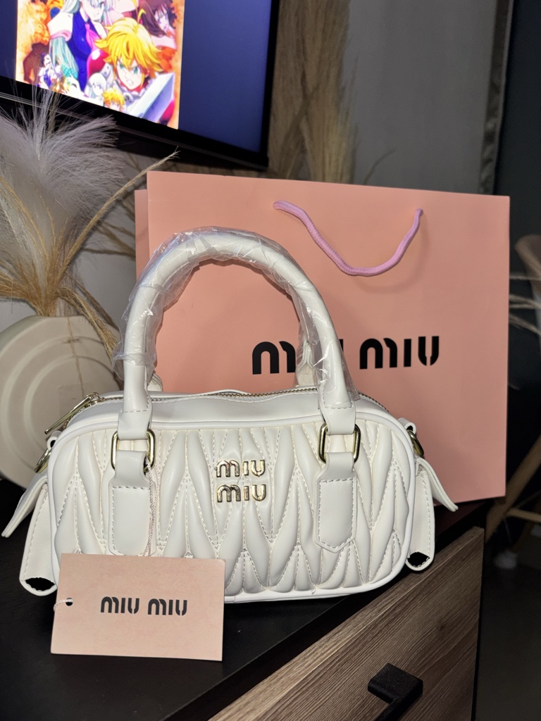 Miu Miu Baguette Blanca