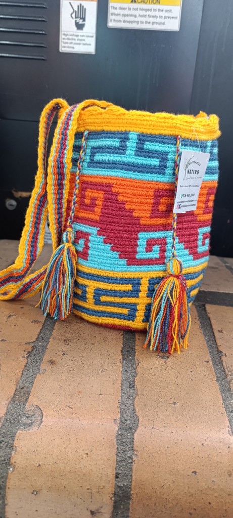 Mochila Wayuu pequeña 13
