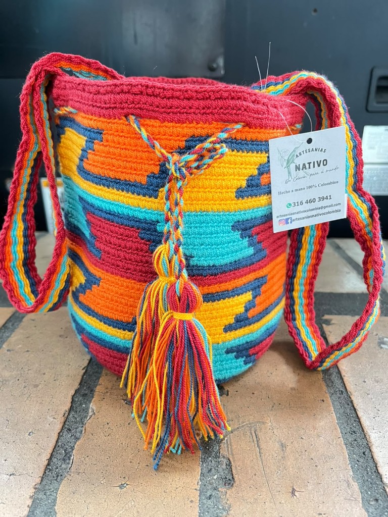 Mochila Wayuu pequeña 10