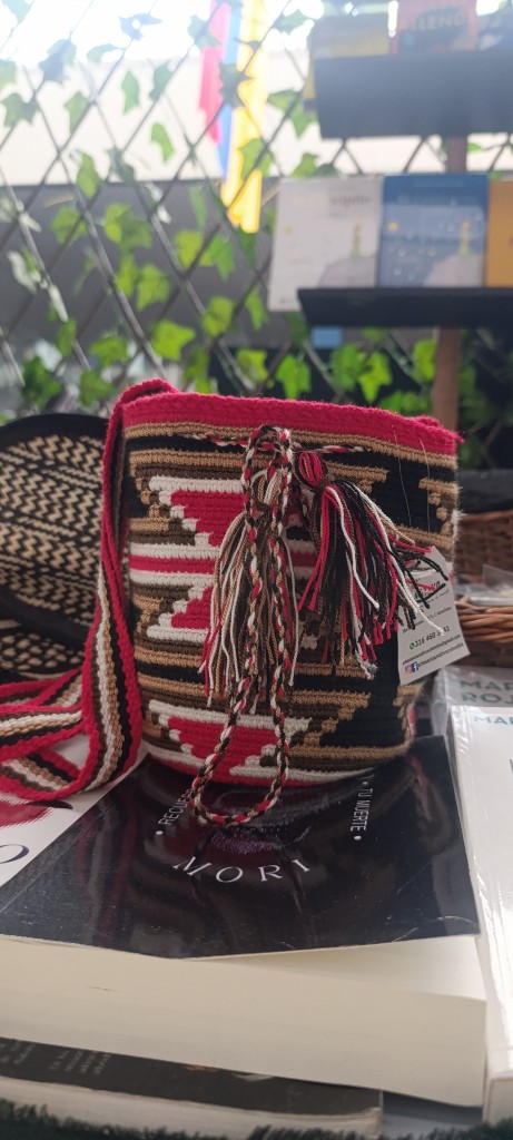 Mochila Wayuu pequeña 18