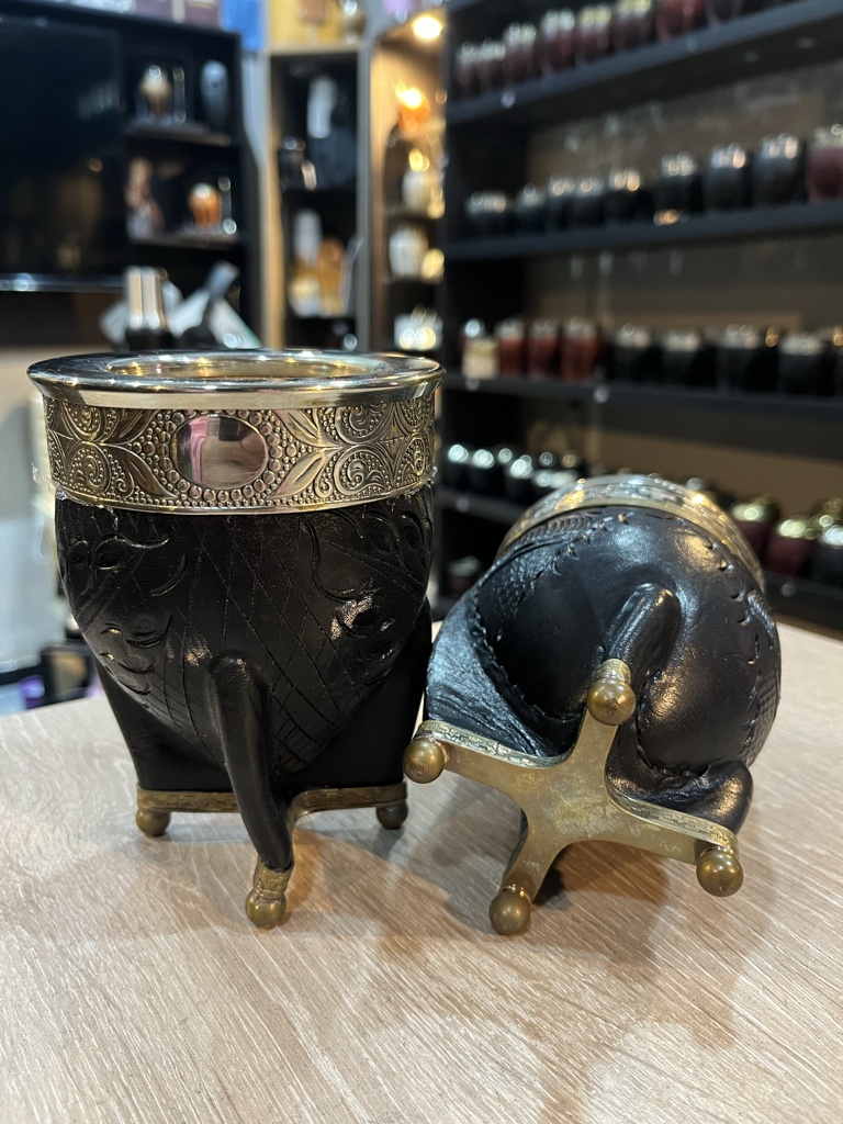 mate imperial de calabaza, cuero repujado, virola de alpaca c base de completa y bolitas
