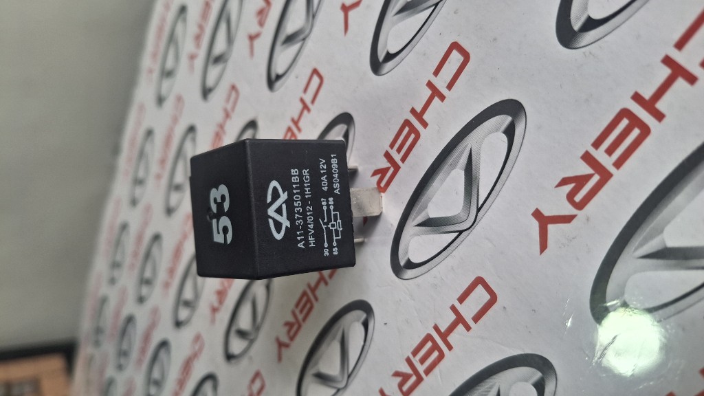Rele 53 negro 40A 12V