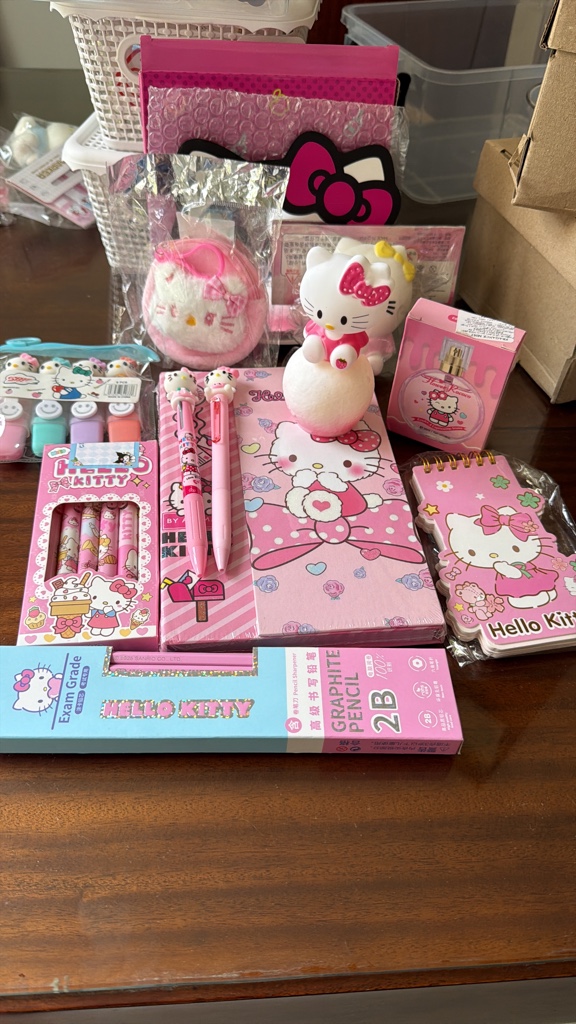 Hello Kitty papeleria rosa