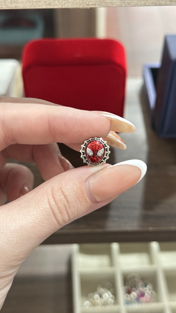 charm spiderman cod984