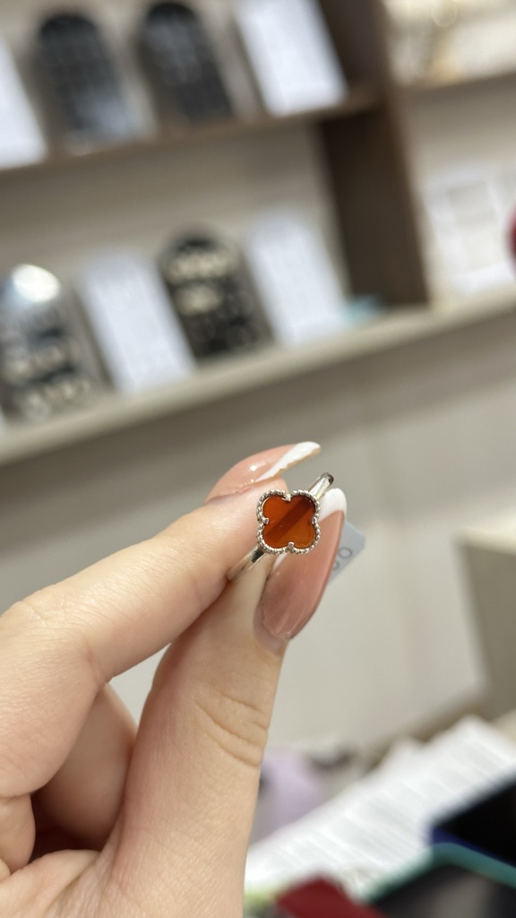 van cleef cod0030