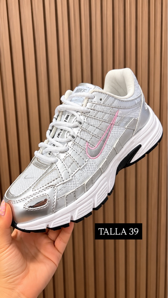 Nike tenis plata y rosado