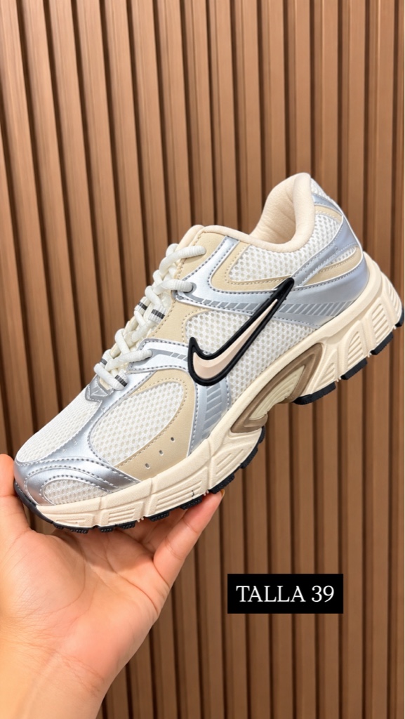 Nike tenis blancos y grises