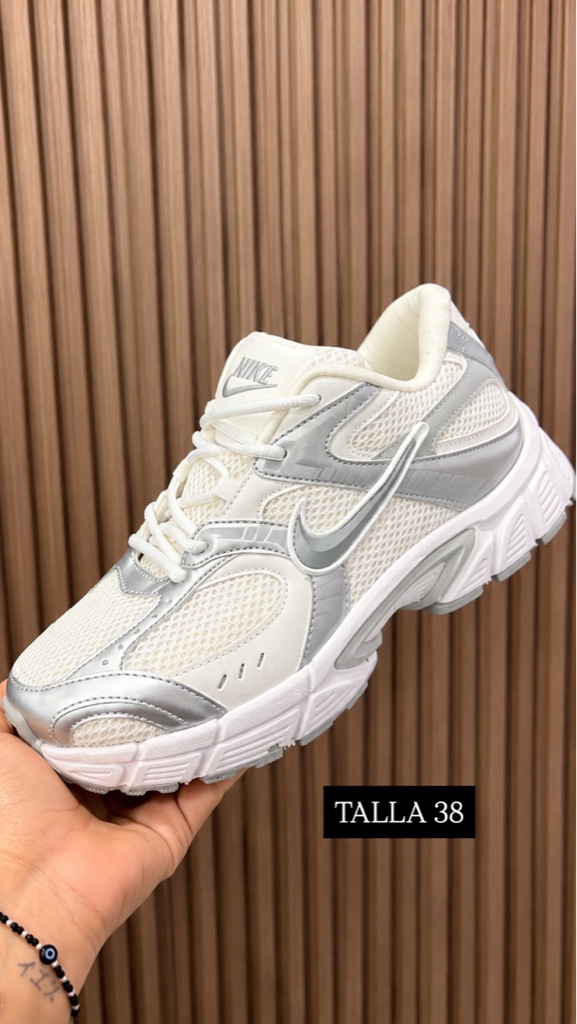 Nike blancas deportivas