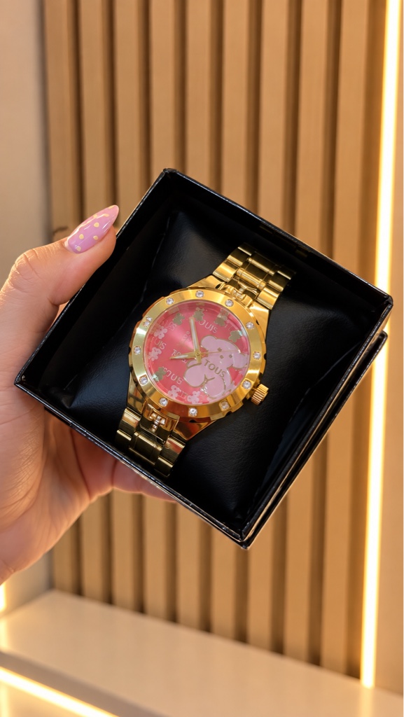 Tous reloj dorado