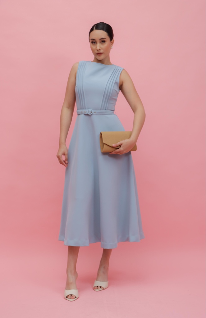 Vestido azul claro midi