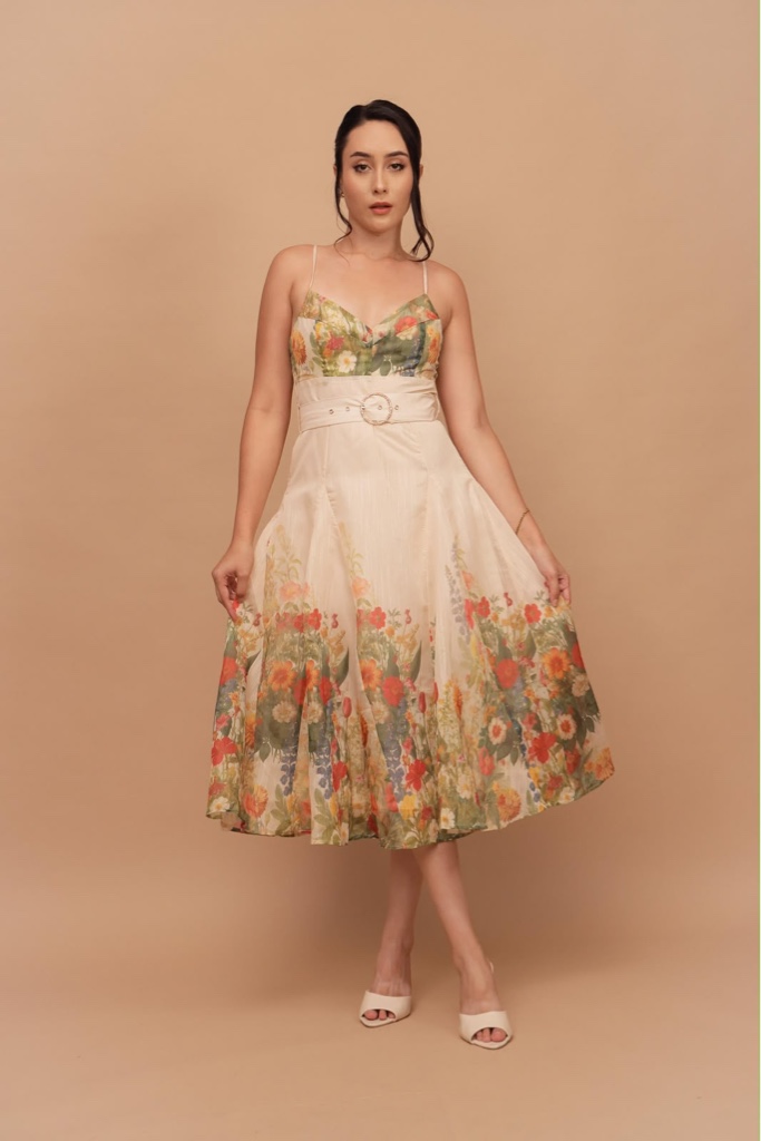 Vestido floral beige con cinto