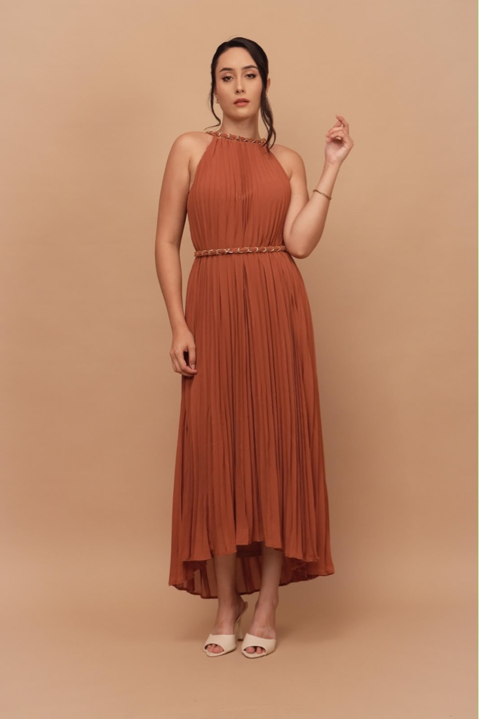 Vestido  plisado con cinto