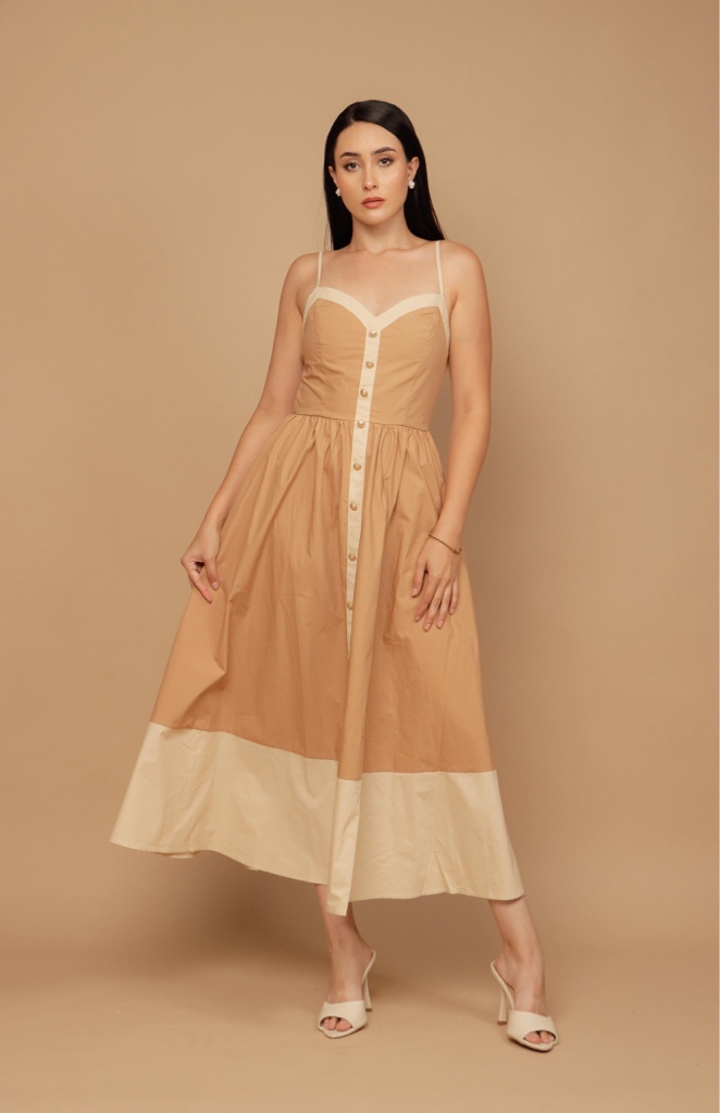 Vestido beige botonado