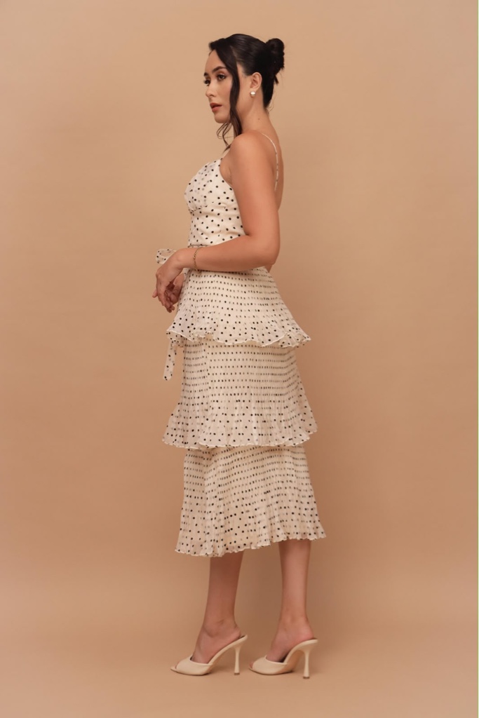 Vestido blanco de lunares