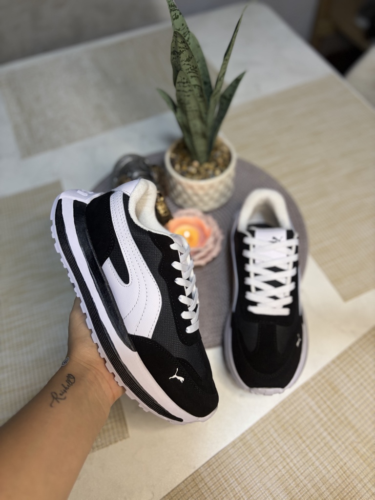 Puma negro x blanco