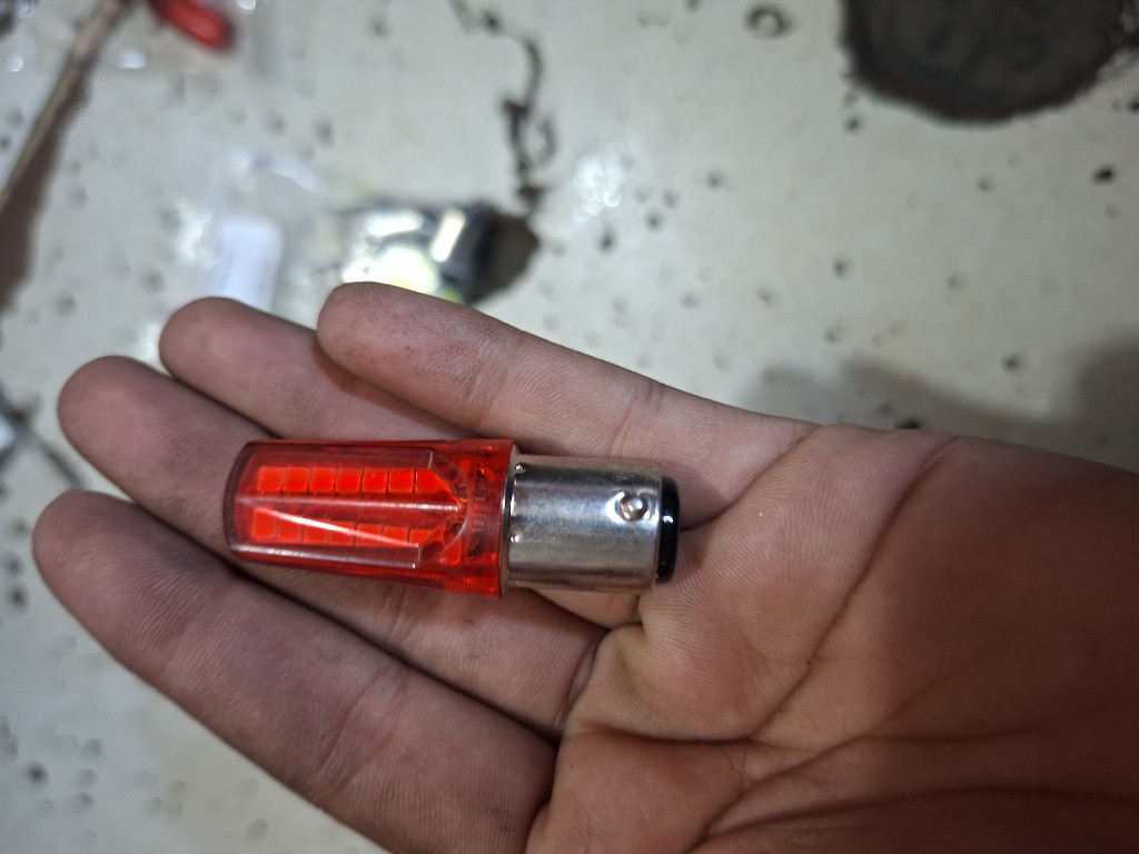 BOMBILLO DE STOP FLASHEO SECUENCISÑ ROJO