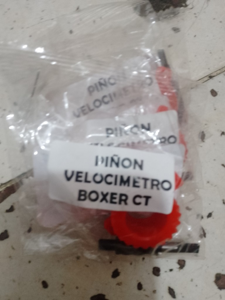 Piñón velocímetro Boxer CT