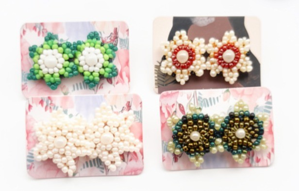 Aretes bolita chaquira