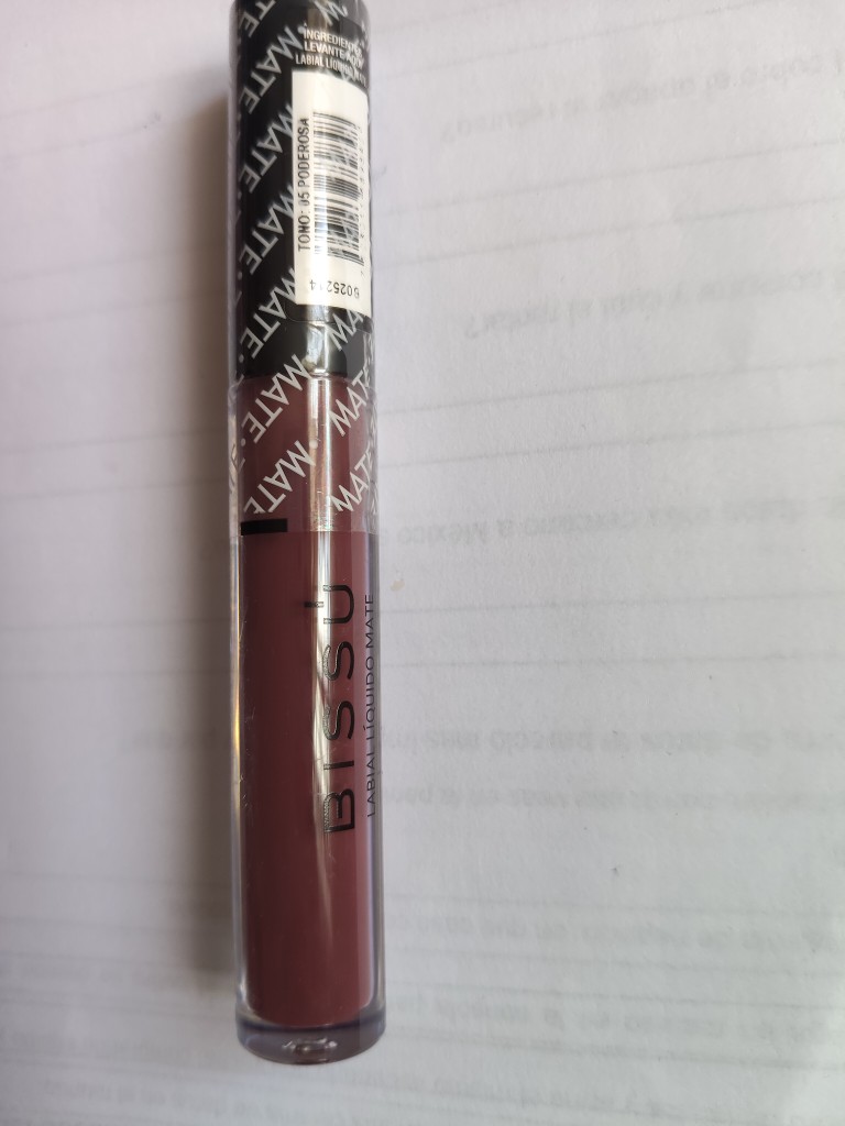 Bissú labial líquido mate tono 05 poderosa