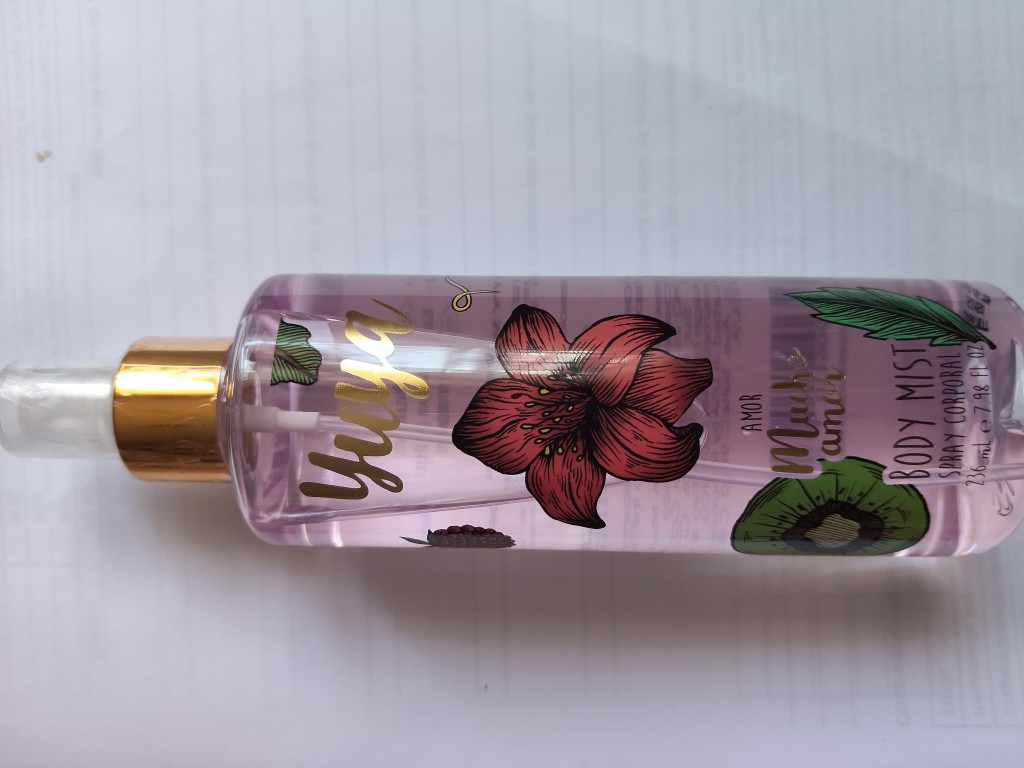 Yuri body mist rosa