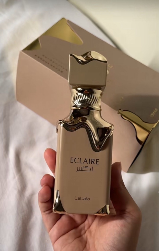 Lattafa Eclaire perfume