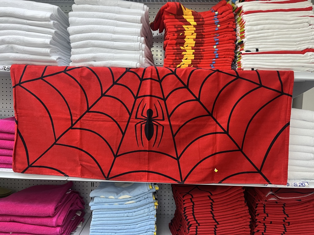 Toalla Spider-Man roja tamaño pequeña