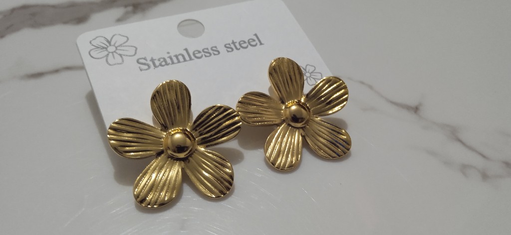 Aretes flor dorados topitos X