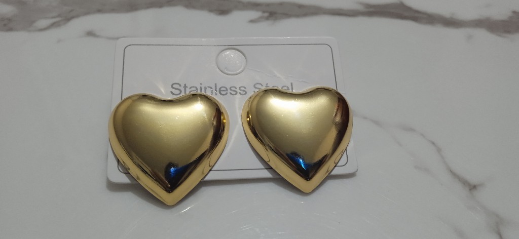 Aretes corazones dorados topitos X