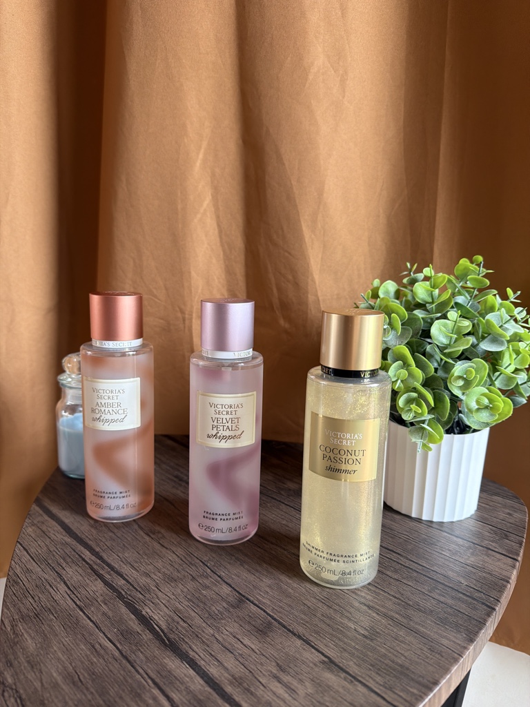 Victoria's Secret Amber Romance body mist