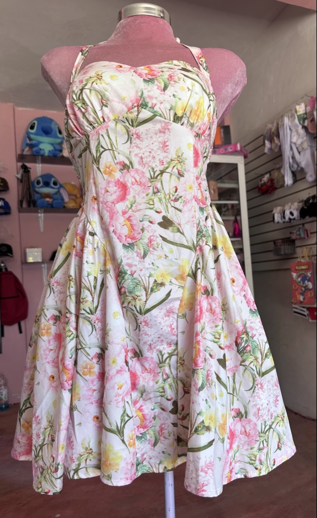 Vestido floral rosa