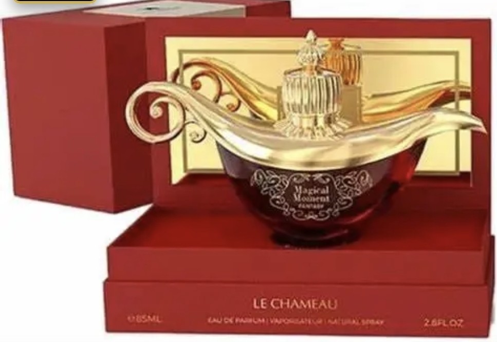Le Chameau rojo perfume