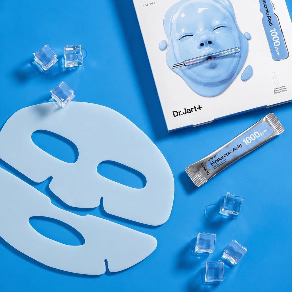 ❄️ Cryo Rubber™️ de Dr.Jart+ ❄️Mascarillas intensivas con efecto refrescante tipo crioterapia. Cada kit incluye: una ampolleta concentrada + 2 mascarillas rubber para potenciar resultados.  💙 *Hyaluronic Acid:* hidratación profunda y glow. 💗 *Collagen:* ayuda a reafirmar y revitalizar la piel. 💚 *Allantoin:* calma y refresca piel sensible o irritada.  *Modo de uso:* 1. Aplicar la ampolleta sobre el rostro limpio. 2. Colocar la mascarilla rubber encima. 3. Dejar actuar de 30 a 40 minutos y retira