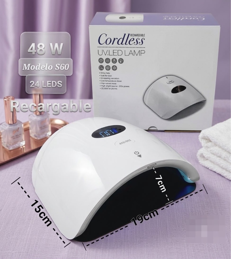 💜 ¡Logra un Manicure Profesional en Casa! ✨ ¡Llegó la solución perfecta para tus uñas! Esta Lámpara UV/LED Inalámbrica de 48W (Modelo S60) combina potencia, elegancia y la total libertad de trabajar sin cables molestos. Ideal tanto para uso personal como para emprender.