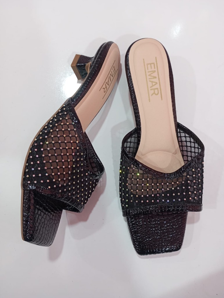Taco negro lagarto capellada con brillos (Taco copa - 3.5)