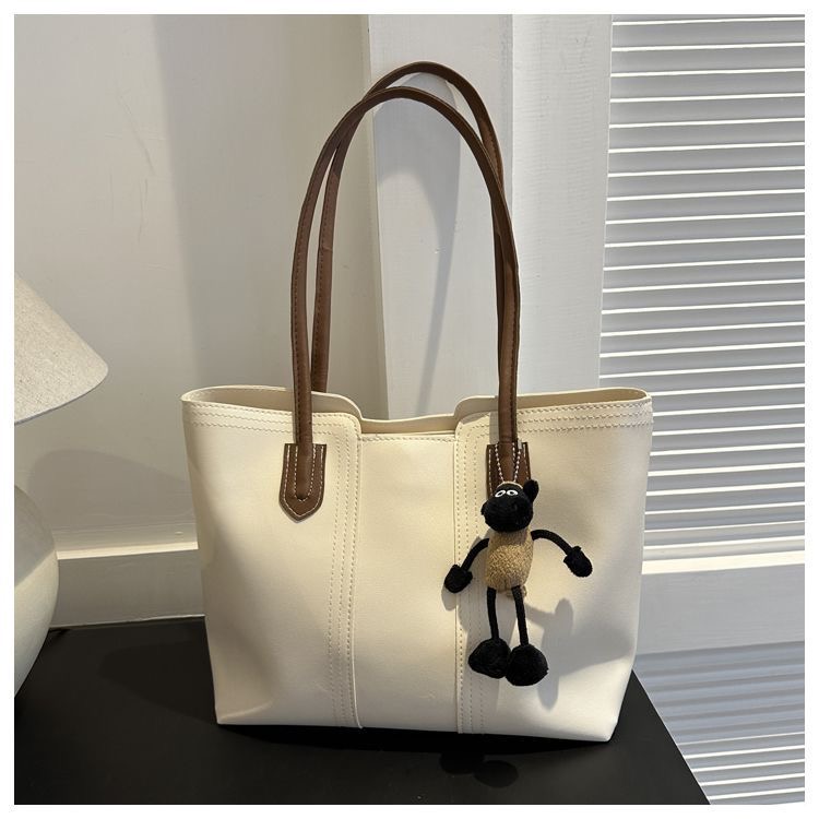 bolso con llavero428