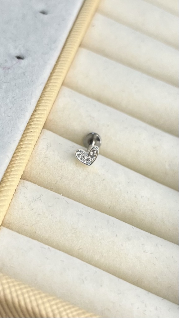 Piercing Coração Ceavejado