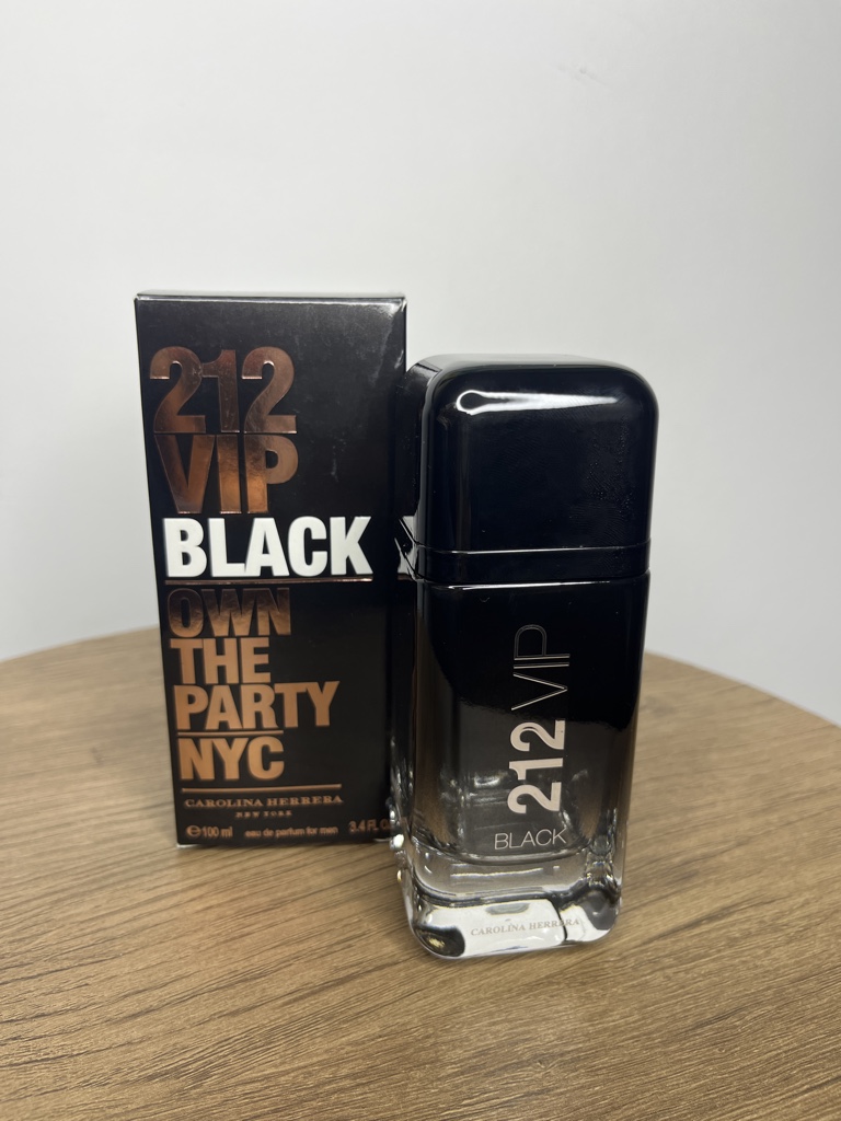 Carolina Herrera 212 VIP Black