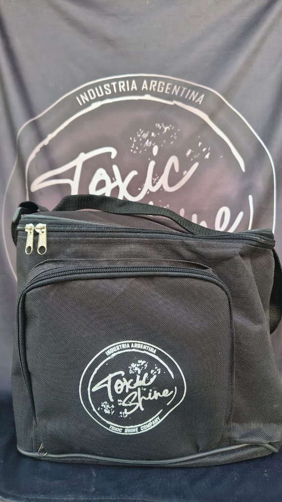 Toxic Shine bolso negro